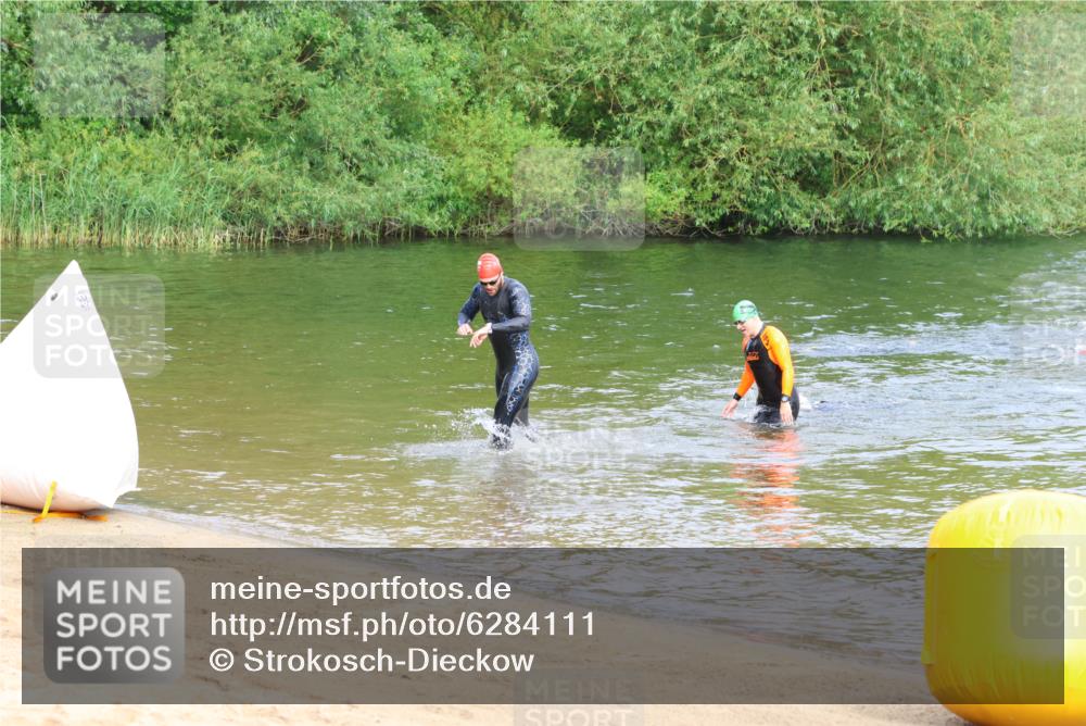 16.06.2024 - 26. Vierlanden-Triathlon Strokosch-Dieckow http://msf.ph/oto/6284111 16.06.2024 09:09:23 Schwimmen  meine-sportfotos.de