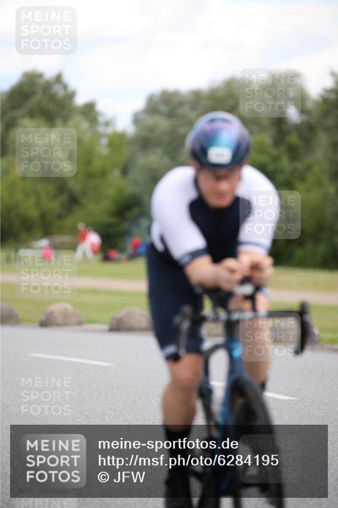16.06.2024 - 26. Vierlanden-Triathlon Jannik Wohlers http://msf.ph/oto/6284195 16.06.2024 13:09:55 Radfahren 694, 695, 729 meine-sportfotos.de