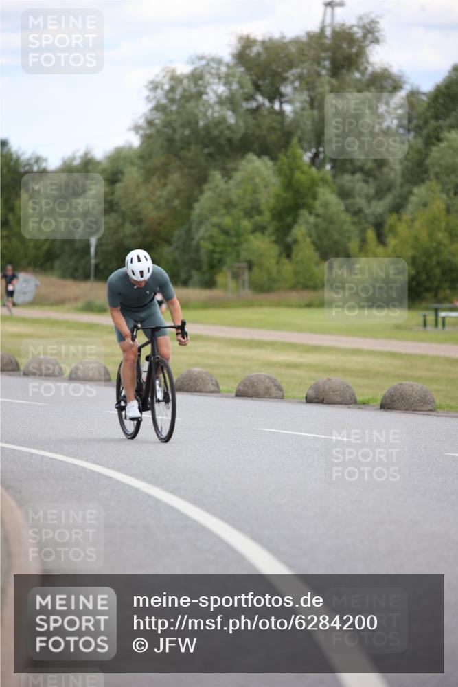 16.06.2024 - 26. Vierlanden-Triathlon Jannik Wohlers http://msf.ph/oto/6284200 16.06.2024 13:10:06 Radfahren 733, 1282 meine-sportfotos.de