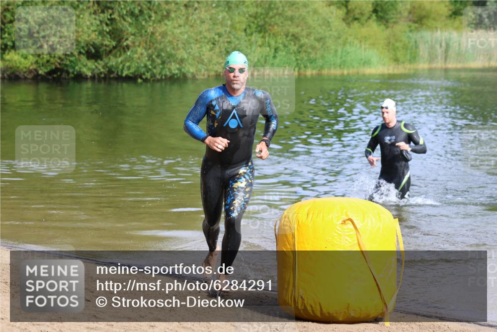 16.06.2024 - 26. Vierlanden-Triathlon Strokosch-Dieckow http://msf.ph/oto/6284291 16.06.2024 09:30:29 Schwimmen 5, 42, 5, 42 meine-sportfotos.de
