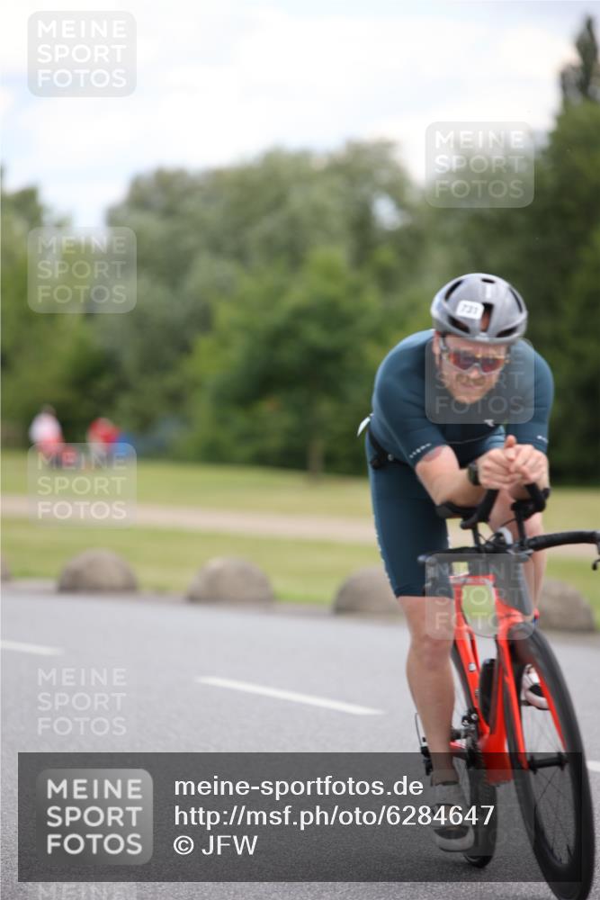 16.06.2024 - 26. Vierlanden-Triathlon Jannik Wohlers http://msf.ph/oto/6284647 16.06.2024 13:10:29 Radfahren 731, 893, 966, 967, 968, 969, 970 meine-sportfotos.de