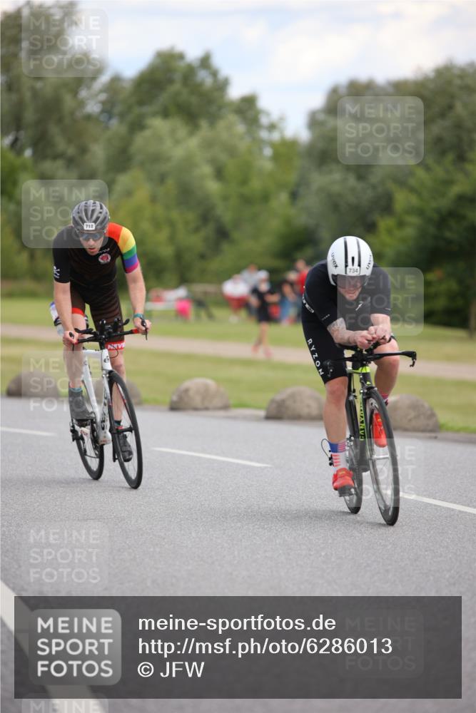 16.06.2024 - 26. Vierlanden-Triathlon Jannik Wohlers http://msf.ph/oto/6286013 16.06.2024 13:11:07 Radfahren 195, 657, 718, 734, 827, 870, 896, 916 meine-sportfotos.de