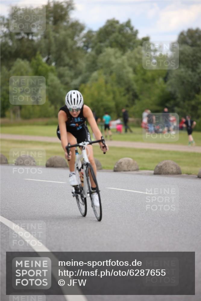 16.06.2024 - 26. Vierlanden-Triathlon Jannik Wohlers http://msf.ph/oto/6287655 16.06.2024 13:11:26 Radfahren 872, 879, 961, 962, 963, 964, 965 meine-sportfotos.de