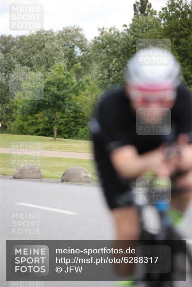 16.06.2024 - 26. Vierlanden-Triathlon Jannik Wohlers http://msf.ph/oto/6288317 16.06.2024 13:11:42 Radfahren 696, 857, 931, 956, 957, 958, 959, 960, 971, 972, 973, 974, 975 meine-sportfotos.de