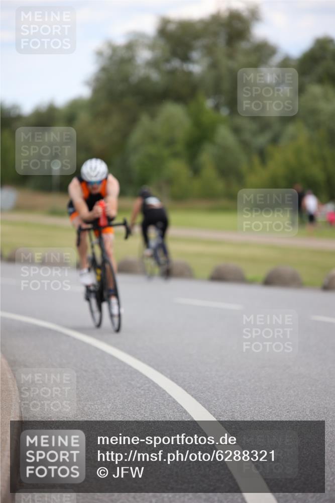16.06.2024 - 26. Vierlanden-Triathlon Jannik Wohlers http://msf.ph/oto/6288321 16.06.2024 13:11:44 Radfahren 696, 700, 810, 857, 931, 971, 972, 973, 974, 975 meine-sportfotos.de
