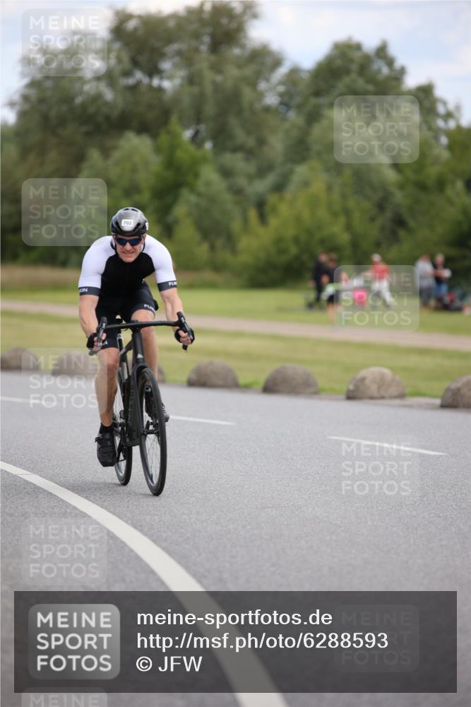 16.06.2024 - 26. Vierlanden-Triathlon Jannik Wohlers http://msf.ph/oto/6288593 16.06.2024 13:11:48 Radfahren 696, 697, 700, 702, 777, 810, 857, 931 meine-sportfotos.de