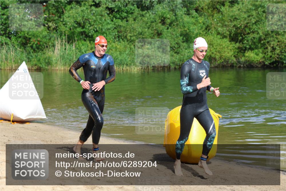 16.06.2024 - 26. Vierlanden-Triathlon Strokosch-Dieckow http://msf.ph/oto/6289204 16.06.2024 09:32:31 Schwimmen  meine-sportfotos.de