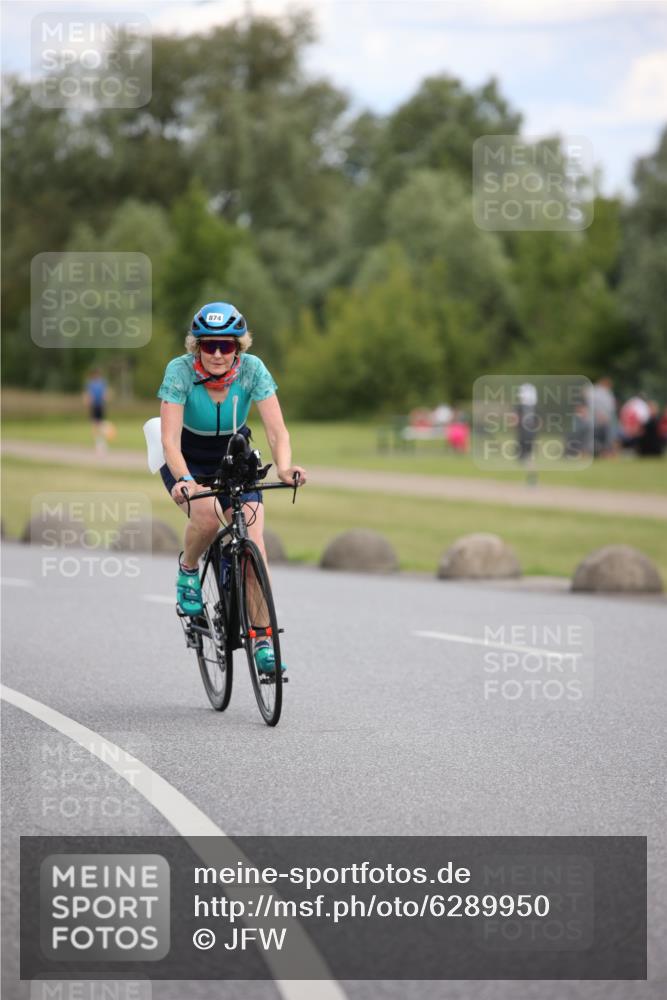 16.06.2024 - 26. Vierlanden-Triathlon Jannik Wohlers http://msf.ph/oto/6289950 16.06.2024 13:12:11 Radfahren 739, 874, 882, 909 meine-sportfotos.de