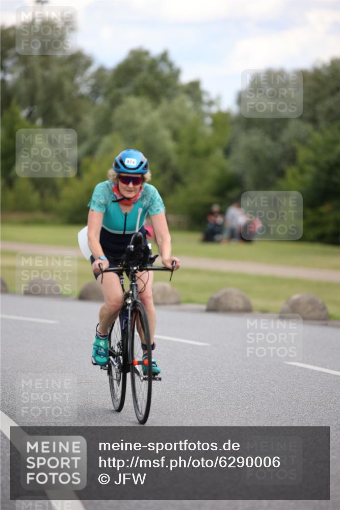 16.06.2024 - 26. Vierlanden-Triathlon Jannik Wohlers http://msf.ph/oto/6290006 16.06.2024 13:12:12 Radfahren 739, 874, 909 meine-sportfotos.de