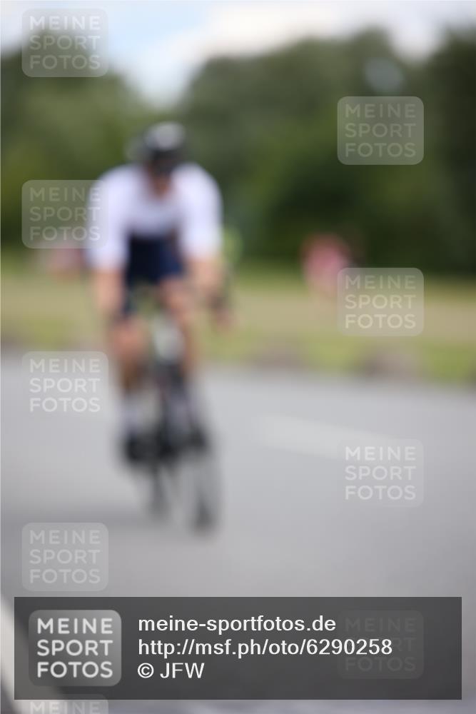 16.06.2024 - 26. Vierlanden-Triathlon Jannik Wohlers http://msf.ph/oto/6290258 16.06.2024 13:15:27 Radfahren 668, 687, 719, 788 meine-sportfotos.de