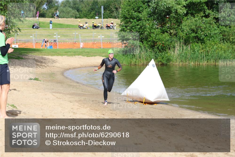 16.06.2024 - 26. Vierlanden-Triathlon Strokosch-Dieckow http://msf.ph/oto/6290618 16.06.2024 09:33:59 Schwimmen 73, 73 meine-sportfotos.de
