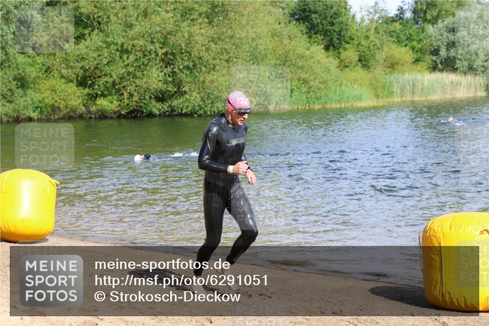 16.06.2024 - 26. Vierlanden-Triathlon Strokosch-Dieckow http://msf.ph/oto/6291051 16.06.2024 09:34:41 Schwimmen 14, 44, 68, 76, 14, 44, 68, 76 meine-sportfotos.de