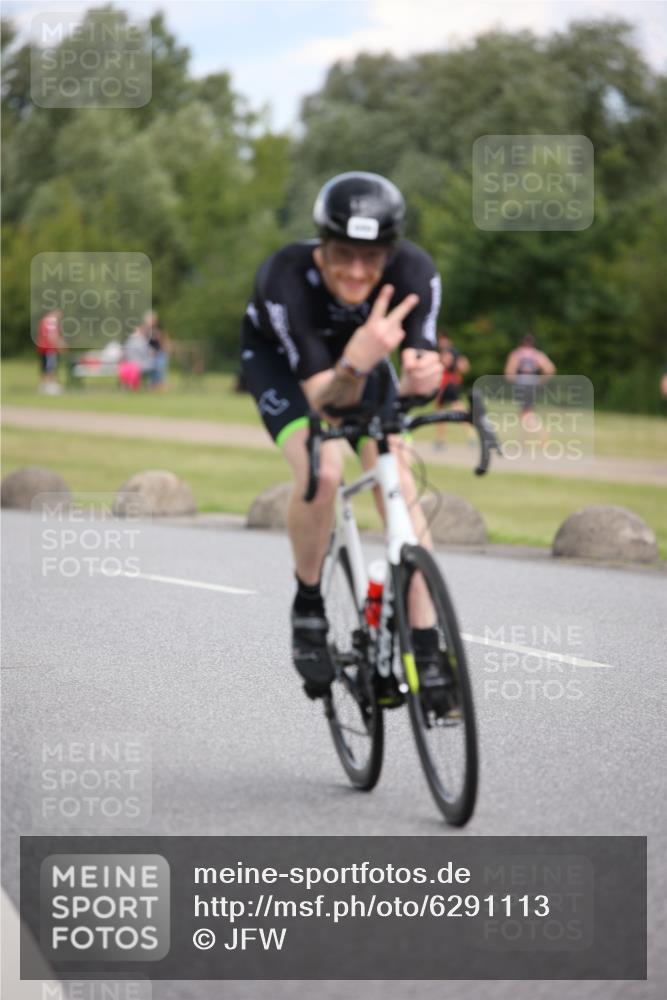 16.06.2024 - 26. Vierlanden-Triathlon Jannik Wohlers http://msf.ph/oto/6291113 16.06.2024 13:15:43 Radfahren 699, 782, 785 meine-sportfotos.de