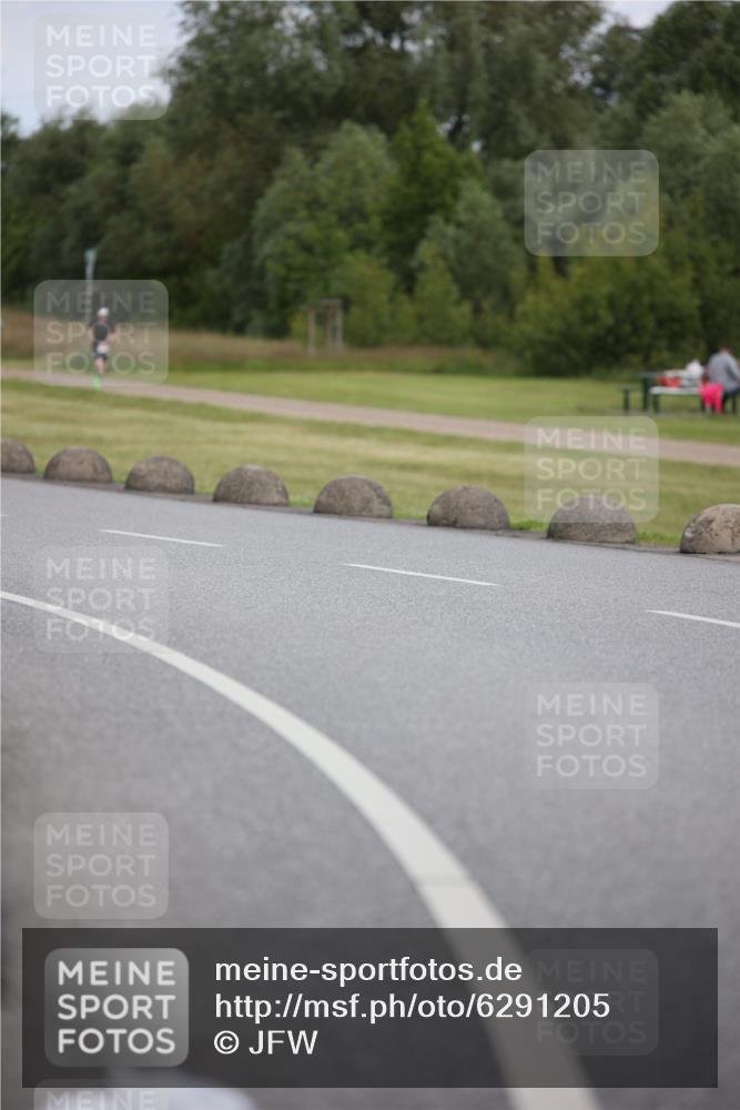 16.06.2024 - 26. Vierlanden-Triathlon Jannik Wohlers http://msf.ph/oto/6291205 16.06.2024 13:16:02 Radfahren  meine-sportfotos.de