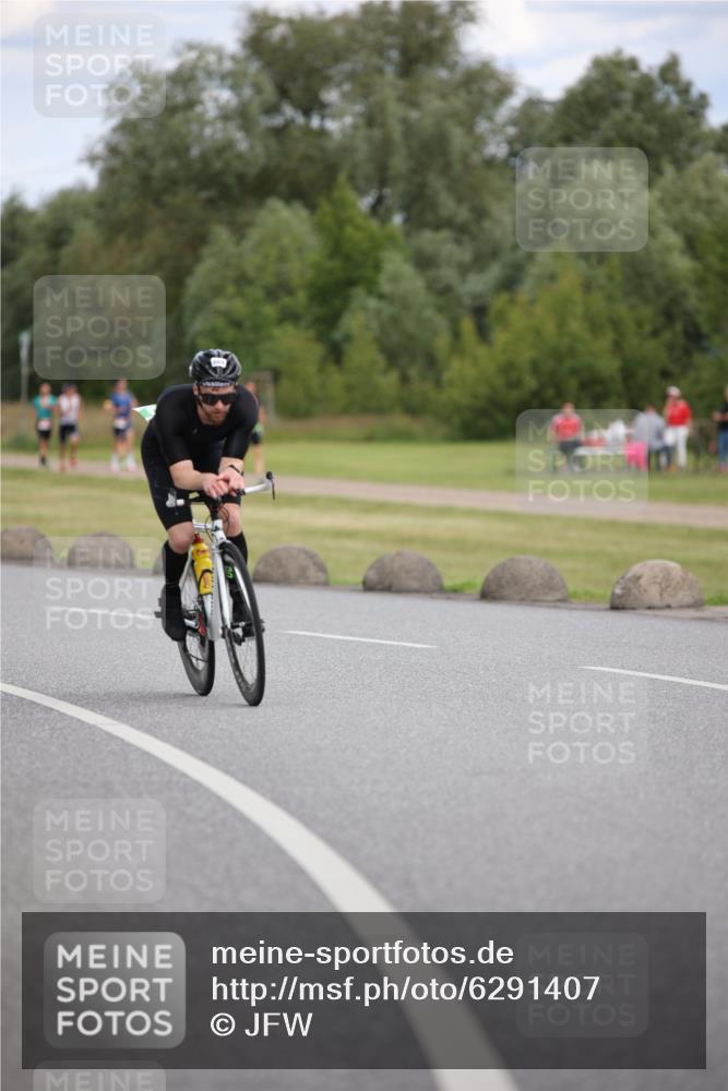 16.06.2024 - 26. Vierlanden-Triathlon Jannik Wohlers http://msf.ph/oto/6291407 16.06.2024 13:16:27 Radfahren 667, 669, 683, 853 meine-sportfotos.de