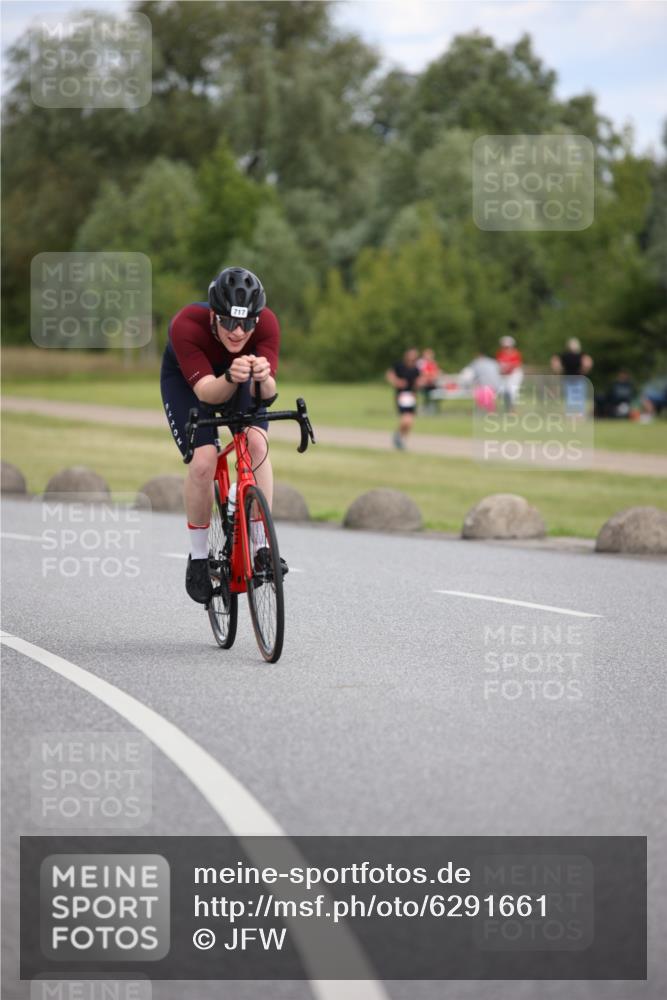 16.06.2024 - 26. Vierlanden-Triathlon Jannik Wohlers http://msf.ph/oto/6291661 16.06.2024 13:17:03 Radfahren 717 meine-sportfotos.de
