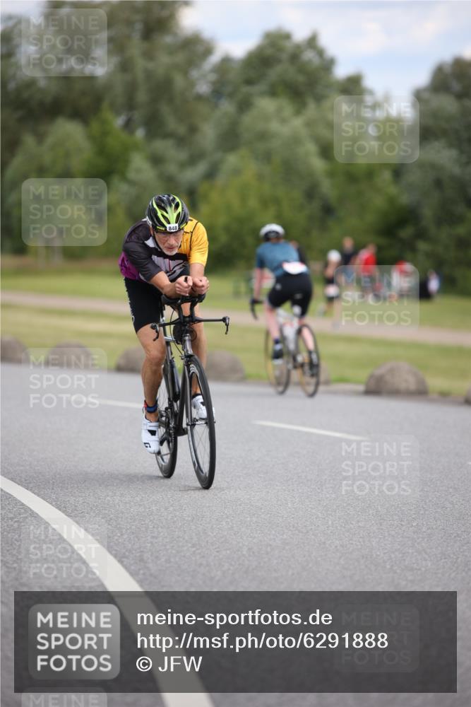 16.06.2024 - 26. Vierlanden-Triathlon Jannik Wohlers http://msf.ph/oto/6291888 16.06.2024 13:18:56 Radfahren 195, 699, 785, 818, 836, 848 meine-sportfotos.de