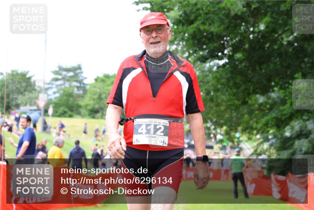 16.06.2024 - 26. Vierlanden-Triathlon Strokosch-Dieckow http://msf.ph/oto/6296134 16.06.2024 13:17:09 Ziel 412 meine-sportfotos.de