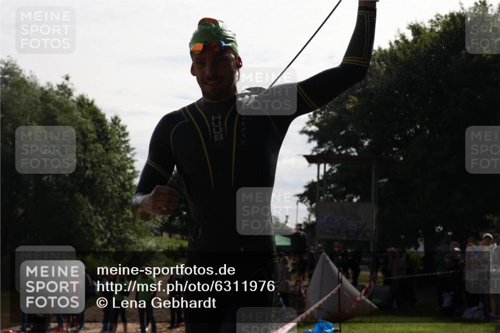 16.06.2024 - 26. Vierlanden-Triathlon Lena Gebhardt http://msf.ph/oto/6311976 16.06.2024 09:33:57 Schwimmen 73, 73 meine-sportfotos.de