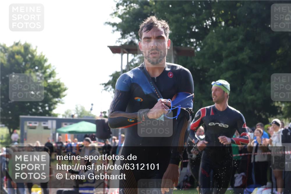 16.06.2024 - 26. Vierlanden-Triathlon Lena Gebhardt http://msf.ph/oto/6312101 16.06.2024 09:34:34 Schwimmen 14, 44, 49, 68, 76, 190, 14, 44, 49, 68, 76, 190 meine-sportfotos.de