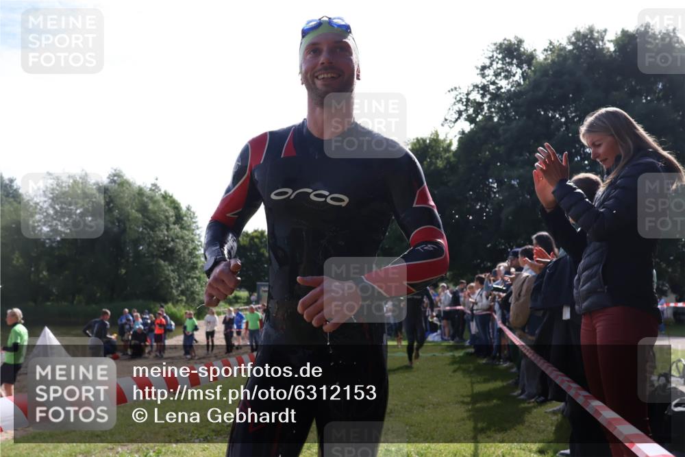 16.06.2024 - 26. Vierlanden-Triathlon Lena Gebhardt http://msf.ph/oto/6312153 16.06.2024 09:34:36 Schwimmen 14, 44, 49, 68, 76, 190, 14, 44, 49, 68, 76, 190 meine-sportfotos.de