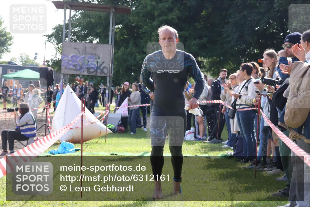 16.06.2024 - 26. Vierlanden-Triathlon Lena Gebhardt http://msf.ph/oto/6312161 16.06.2024 09:34:37 Schwimmen 14, 44, 49, 68, 76, 190, 14, 44, 49, 68, 76, 190 meine-sportfotos.de