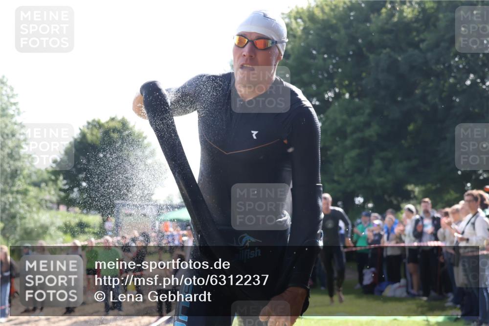 16.06.2024 - 26. Vierlanden-Triathlon Lena Gebhardt http://msf.ph/oto/6312237 16.06.2024 09:34:41 Schwimmen 14, 44, 68, 76, 14, 44, 68, 76 meine-sportfotos.de