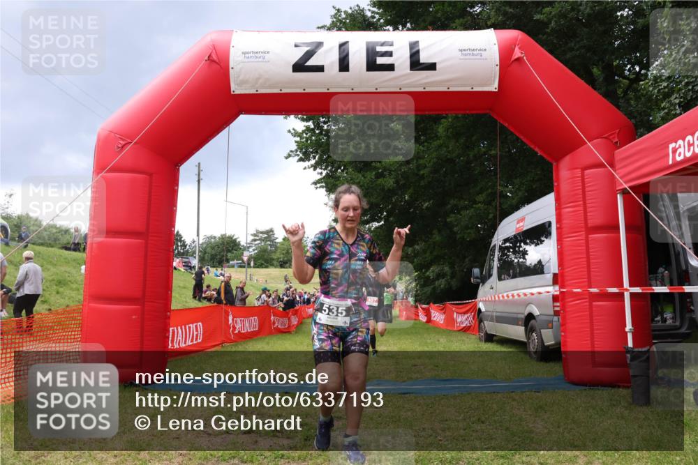 16.06.2024 - 26. Vierlanden-Triathlon Lena Gebhardt http://msf.ph/oto/6337193 16.06.2024 13:08:10 Ziel 107, 535 meine-sportfotos.de