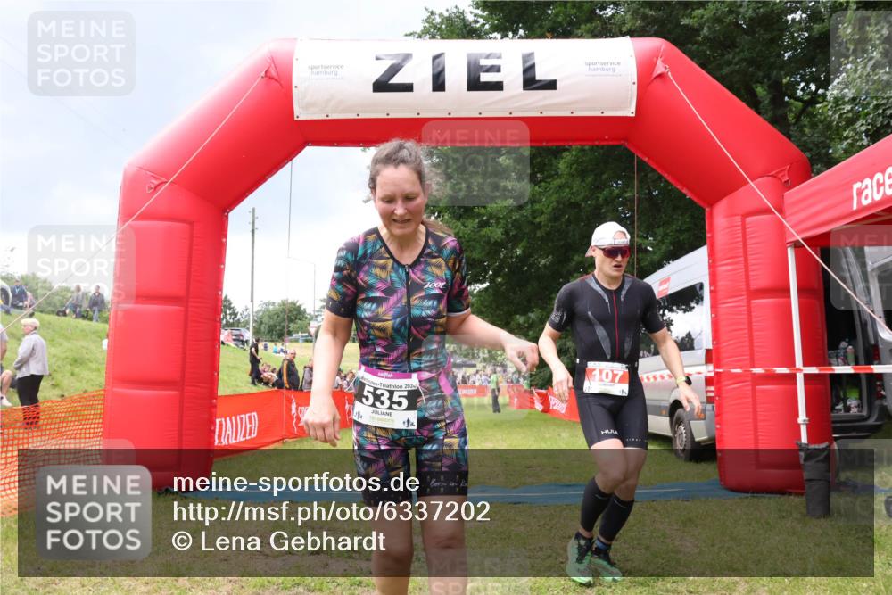 16.06.2024 - 26. Vierlanden-Triathlon Lena Gebhardt http://msf.ph/oto/6337202 16.06.2024 13:08:12 Ziel 107, 535 meine-sportfotos.de