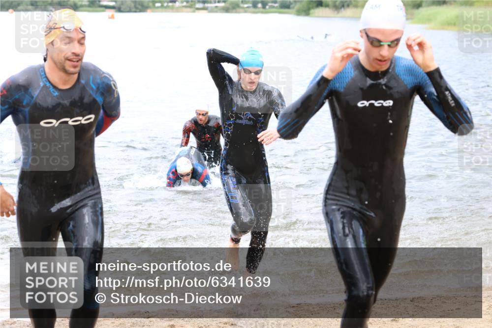 16.06.2024 - 26. Vierlanden-Triathlon Strokosch-Dieckow http://msf.ph/oto/6341639 16.06.2024 13:05:58 Schwimmen  meine-sportfotos.de