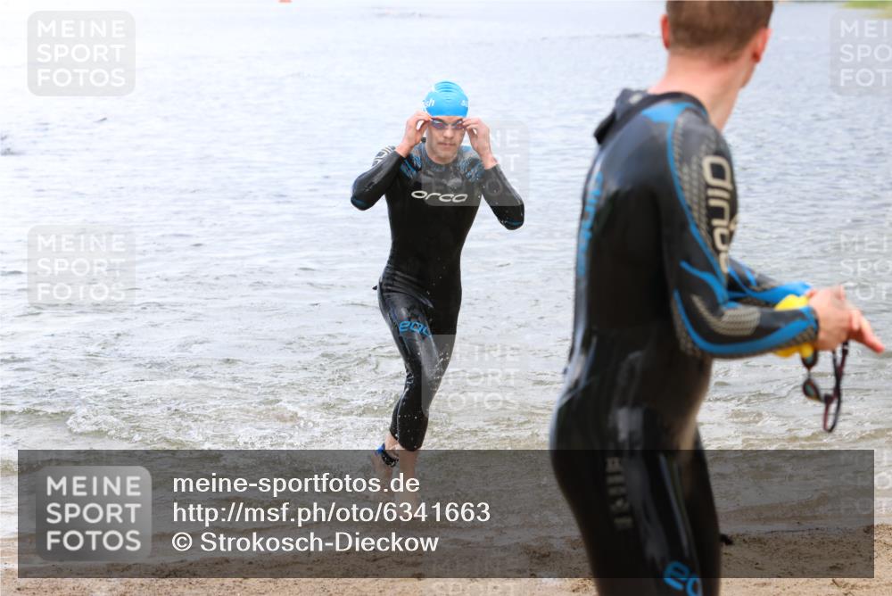16.06.2024 - 26. Vierlanden-Triathlon Strokosch-Dieckow http://msf.ph/oto/6341663 16.06.2024 13:06:04 Schwimmen  meine-sportfotos.de