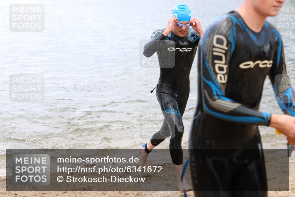 16.06.2024 - 26. Vierlanden-Triathlon Strokosch-Dieckow http://msf.ph/oto/6341672 16.06.2024 13:06:05 Schwimmen  meine-sportfotos.de