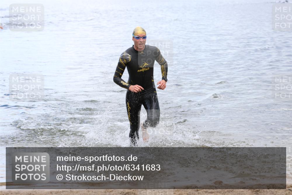 16.06.2024 - 26. Vierlanden-Triathlon Strokosch-Dieckow http://msf.ph/oto/6341683 16.06.2024 13:06:21 Schwimmen  meine-sportfotos.de