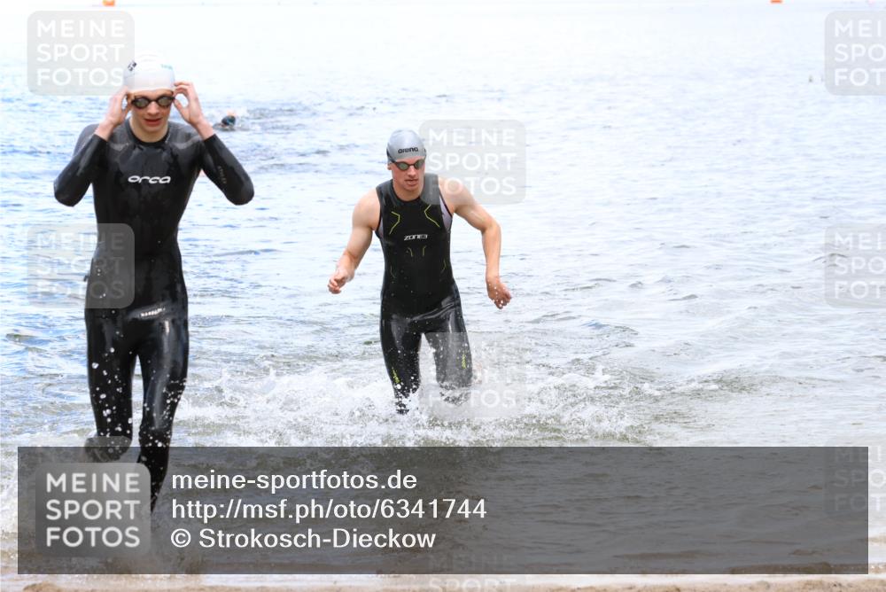 16.06.2024 - 26. Vierlanden-Triathlon Strokosch-Dieckow http://msf.ph/oto/6341744 16.06.2024 13:06:51 Schwimmen  meine-sportfotos.de