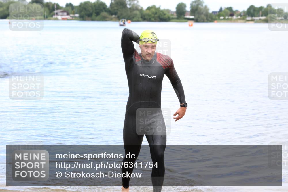 16.06.2024 - 26. Vierlanden-Triathlon Strokosch-Dieckow http://msf.ph/oto/6341754 16.06.2024 13:14:26 Schwimmen  meine-sportfotos.de