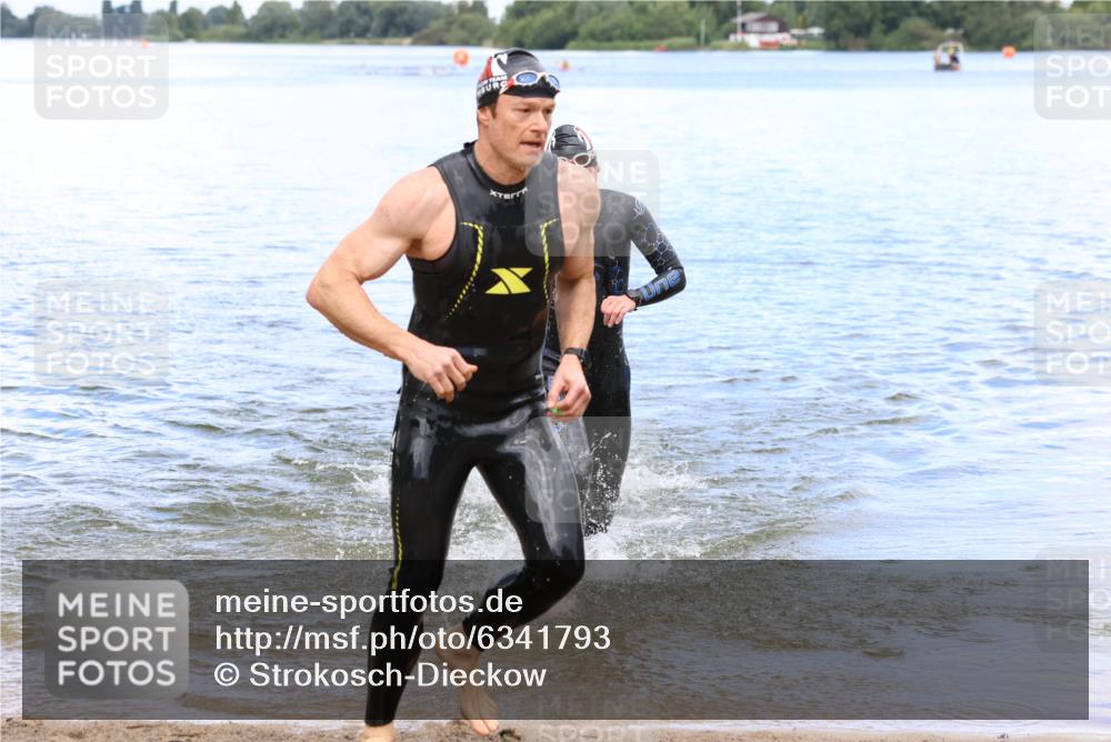 16.06.2024 - 26. Vierlanden-Triathlon Strokosch-Dieckow http://msf.ph/oto/6341793 16.06.2024 13:14:43 Schwimmen  meine-sportfotos.de