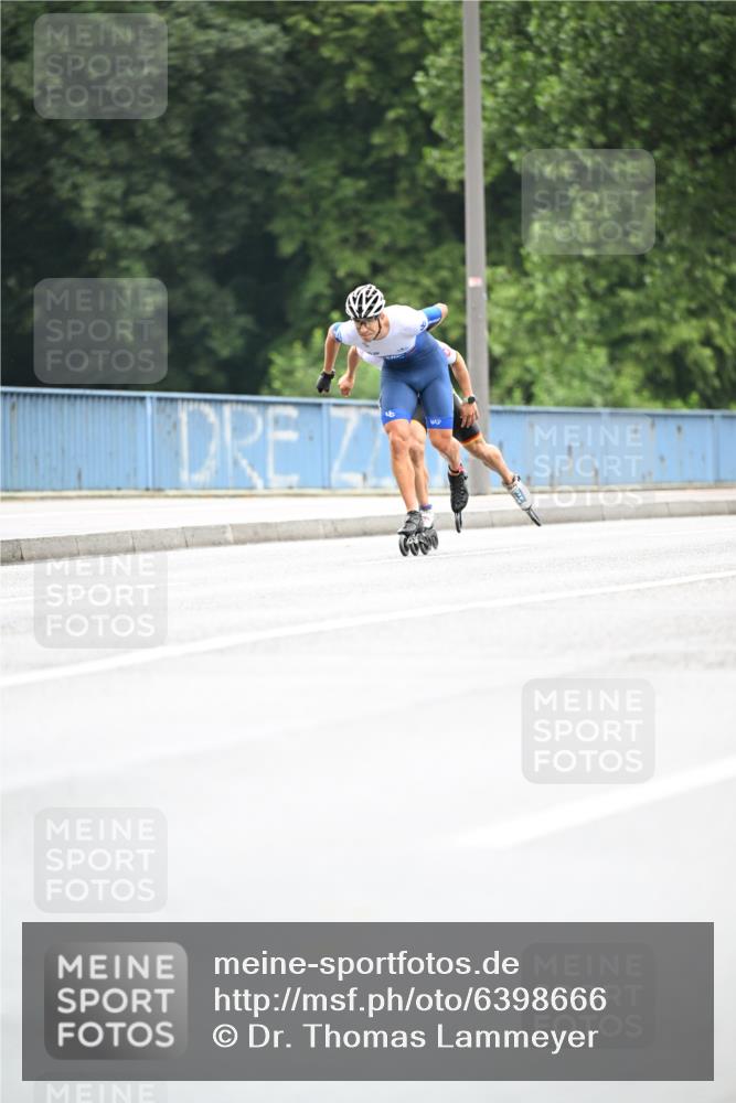 30.06.2024 - hella hamburg halbmarathon Dr. Thomas Lammeyer http://msf.ph/oto/6398666 30.06.2024 08:50:09 Kennedybrücke  meine-sportfotos.de