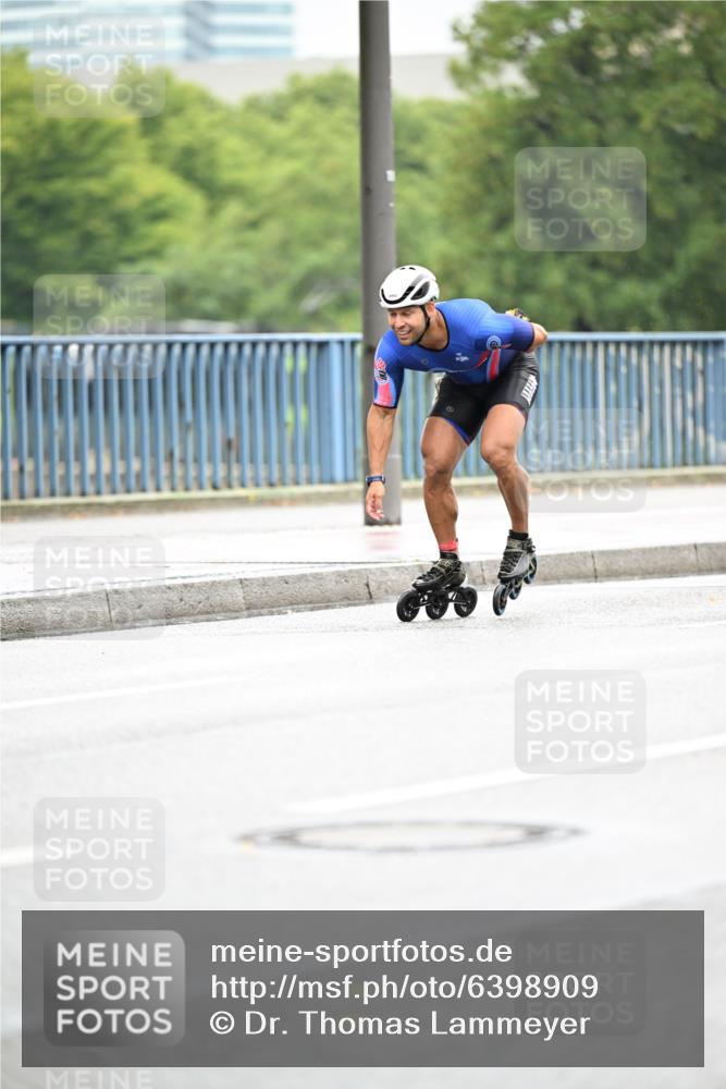 30.06.2024 - hella hamburg halbmarathon Dr. Thomas Lammeyer http://msf.ph/oto/6398909 30.06.2024 08:50:32 Kennedybrücke  meine-sportfotos.de