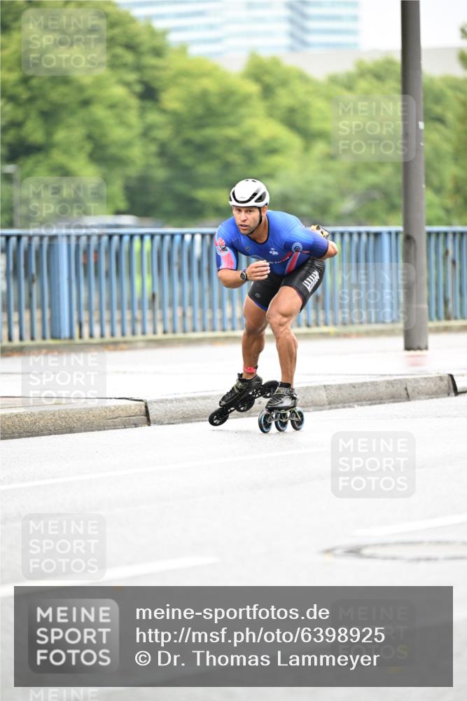 30.06.2024 - hella hamburg halbmarathon Dr. Thomas Lammeyer http://msf.ph/oto/6398925 30.06.2024 08:50:32 Kennedybrücke  meine-sportfotos.de