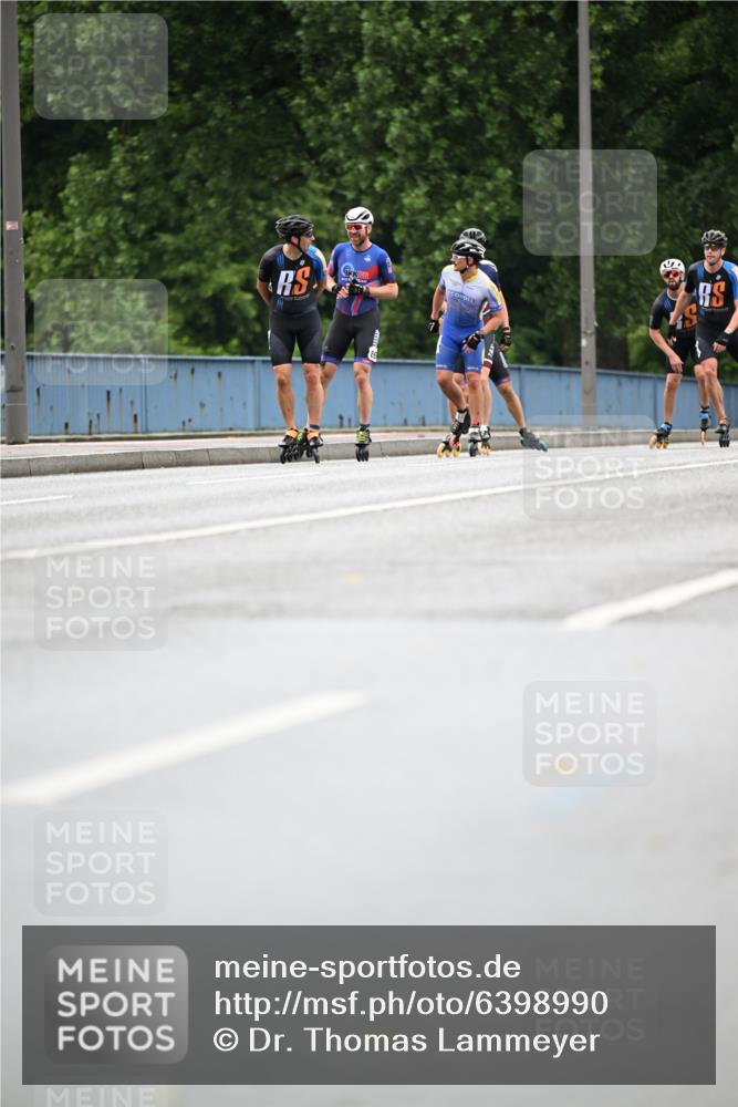 30.06.2024 - hella hamburg halbmarathon Dr. Thomas Lammeyer http://msf.ph/oto/6398990 30.06.2024 08:51:42 Kennedybrücke  meine-sportfotos.de