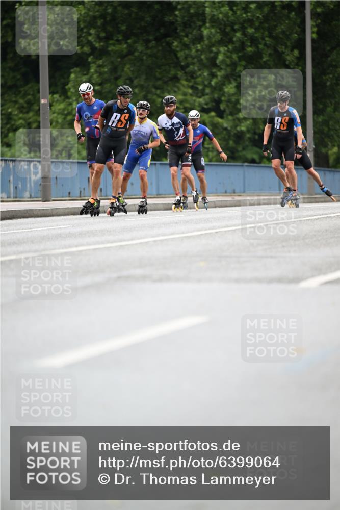 30.06.2024 - hella hamburg halbmarathon Dr. Thomas Lammeyer http://msf.ph/oto/6399064 30.06.2024 08:51:43 Kennedybrücke  meine-sportfotos.de
