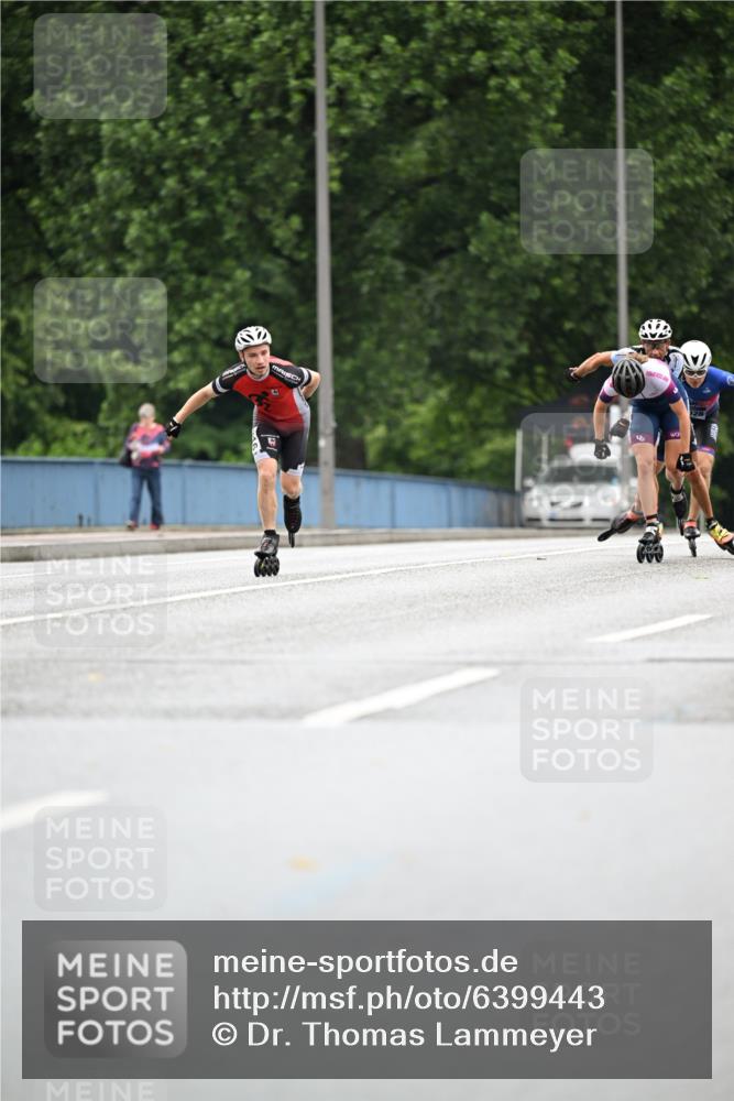 30.06.2024 - hella hamburg halbmarathon Dr. Thomas Lammeyer http://msf.ph/oto/6399443 30.06.2024 08:52:07 Kennedybrücke 4 meine-sportfotos.de
