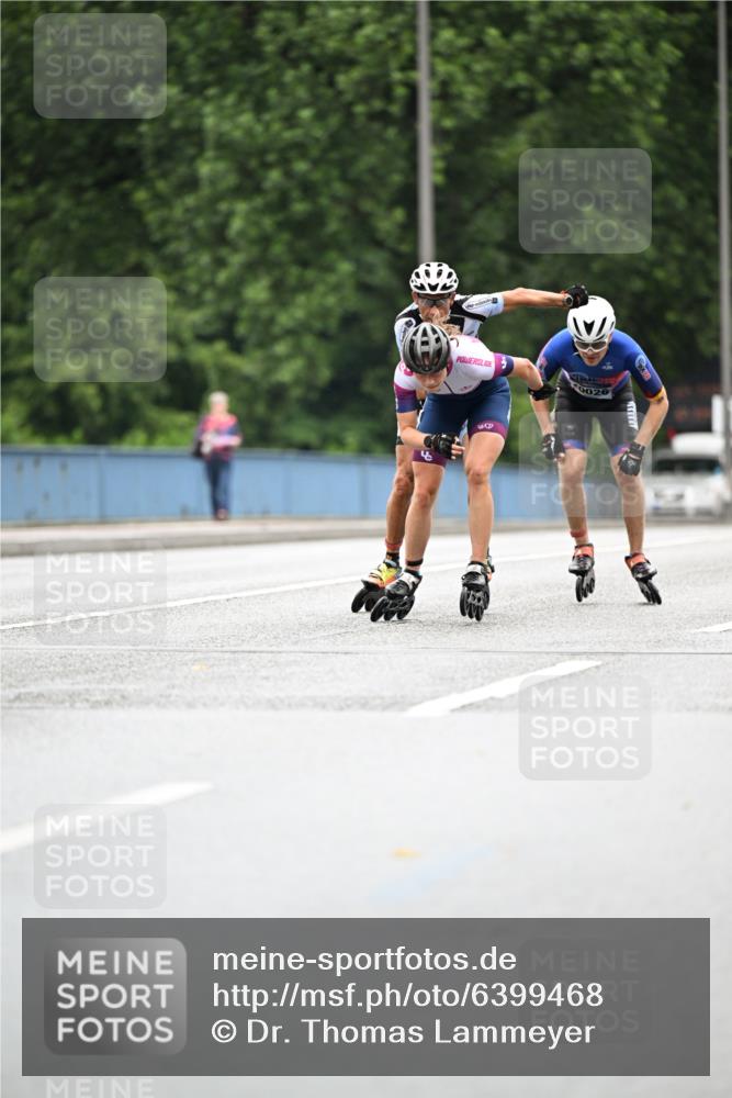 30.06.2024 - hella hamburg halbmarathon Dr. Thomas Lammeyer http://msf.ph/oto/6399468 30.06.2024 08:52:08 Kennedybrücke 0026 meine-sportfotos.de