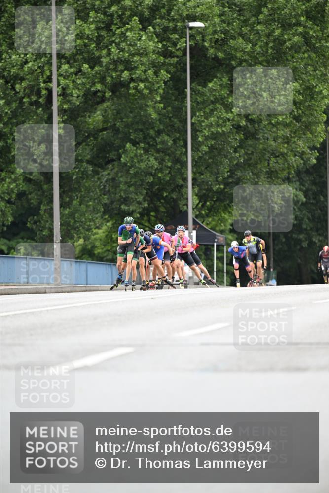 30.06.2024 - hella hamburg halbmarathon Dr. Thomas Lammeyer http://msf.ph/oto/6399594 30.06.2024 08:52:52 Kennedybrücke  meine-sportfotos.de