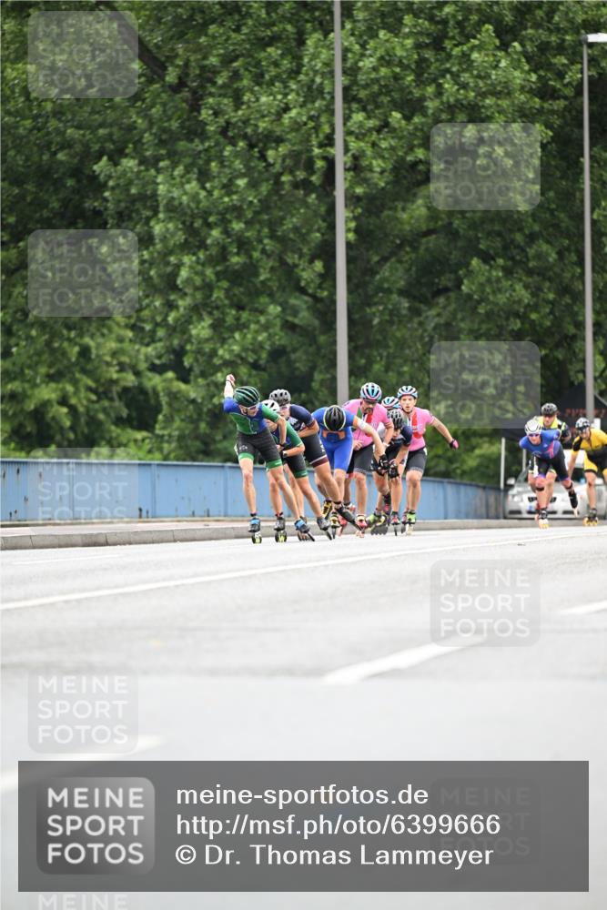 30.06.2024 - hella hamburg halbmarathon Dr. Thomas Lammeyer http://msf.ph/oto/6399666 30.06.2024 08:52:54 Kennedybrücke  meine-sportfotos.de