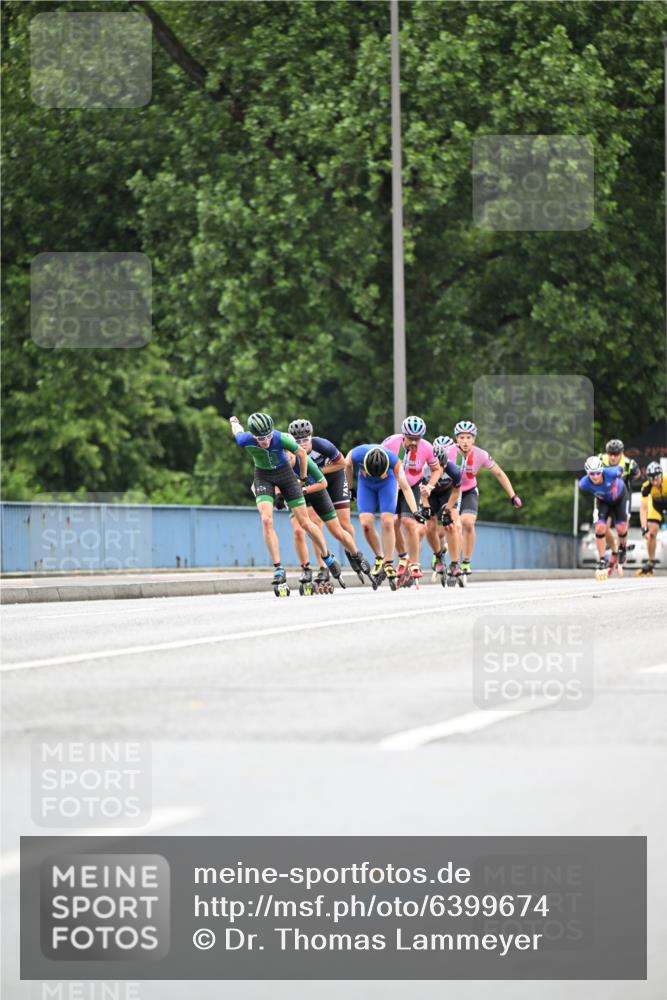 30.06.2024 - hella hamburg halbmarathon Dr. Thomas Lammeyer http://msf.ph/oto/6399674 30.06.2024 08:52:54 Kennedybrücke  meine-sportfotos.de