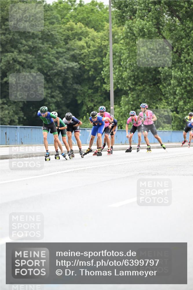 30.06.2024 - hella hamburg halbmarathon Dr. Thomas Lammeyer http://msf.ph/oto/6399797 30.06.2024 08:52:56 Kennedybrücke  meine-sportfotos.de