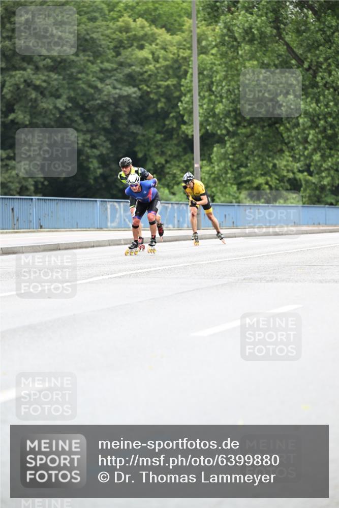 30.06.2024 - hella hamburg halbmarathon Dr. Thomas Lammeyer http://msf.ph/oto/6399880 30.06.2024 08:52:58 Kennedybrücke  meine-sportfotos.de