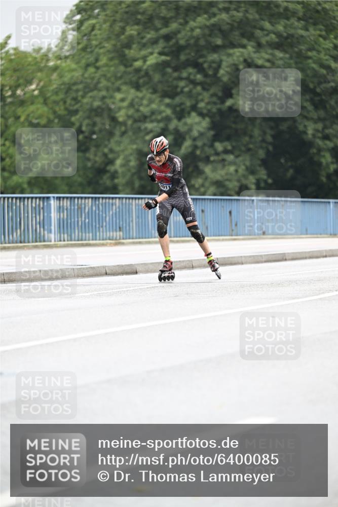 30.06.2024 - hella hamburg halbmarathon Dr. Thomas Lammeyer http://msf.ph/oto/6400085 30.06.2024 08:53:03 Kennedybrücke  meine-sportfotos.de
