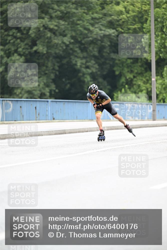 30.06.2024 - hella hamburg halbmarathon Dr. Thomas Lammeyer http://msf.ph/oto/6400176 30.06.2024 08:53:07 Kennedybrücke  meine-sportfotos.de